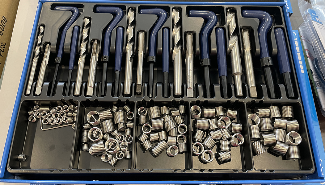 E010B Bộ dụng cụ sửa ren M6-M14 gồm 125 chi tiết FERVI Italia