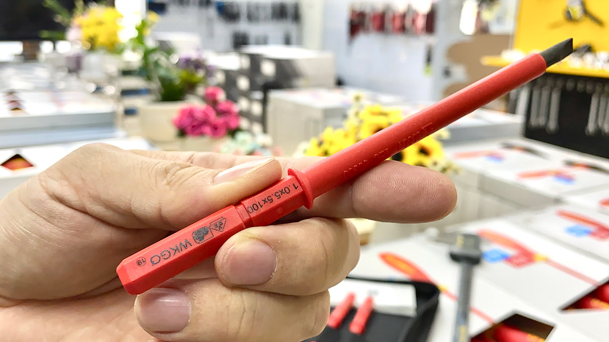 Mũi được tôi cao tần chống xoắn và chống mài mòn tốt