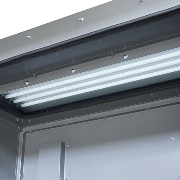 Buồng phun cát FERVI 0601 tích hợp hút bụi tách xoáy công suất lớn