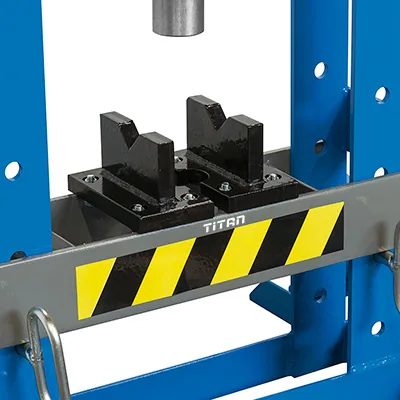 Máy ép thủy lực 10 tấn FERVI P001/10, kiểu khung chữ H, bơm tay.