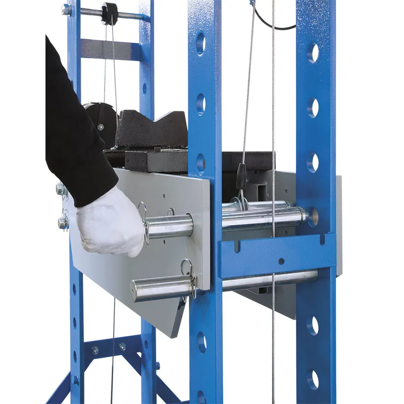 Pneumatic hydraulic shop press 75 ton FERVI P001-75, foot control, two-speed lever thumbnail 6
