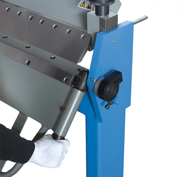 Máy uốn kim loại tấm FERVI P008/102, dày 2mm, Italia thumbnail 3