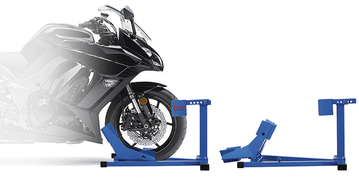 khung sắt khóa bánh xe khi có moto phân khối lớn