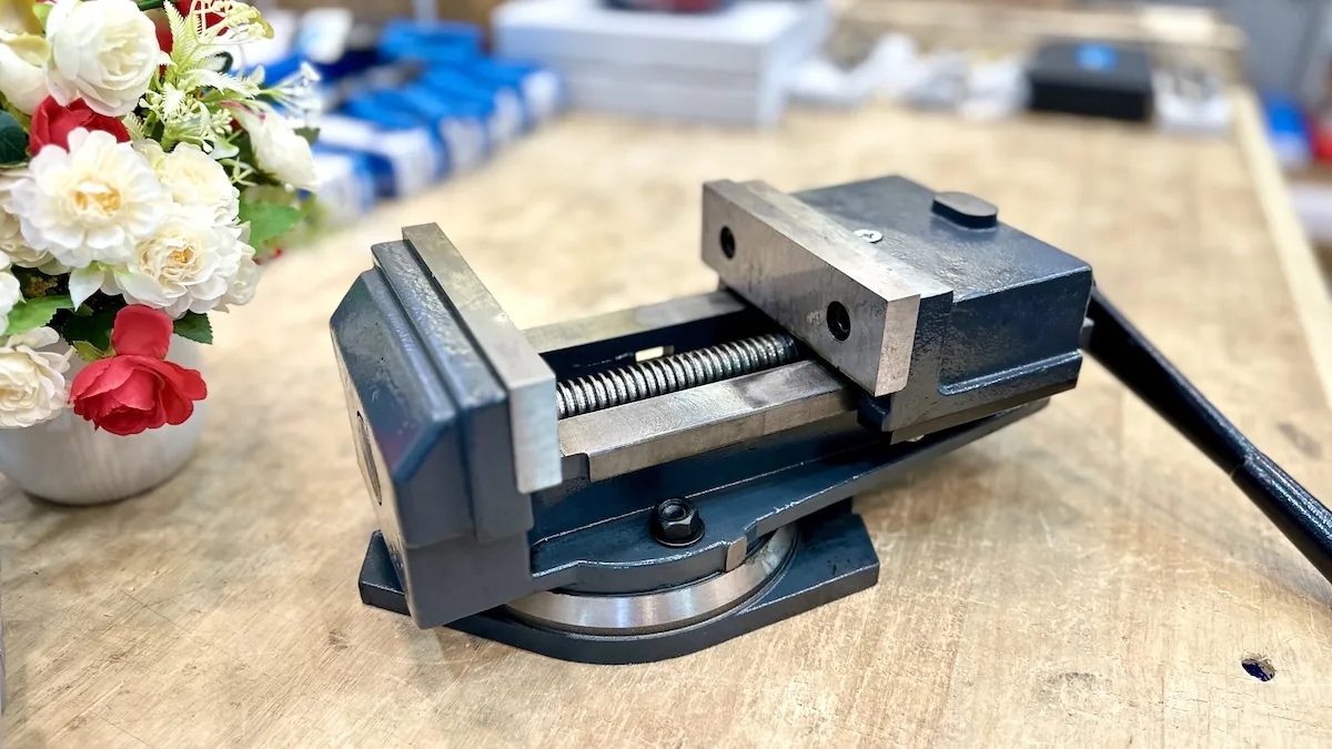 Chi tiết thân gang FERVI M024/160