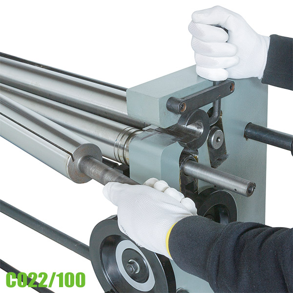 Dụng cụ lốc tôn 3 trục C022/100, độ dày max 2mm Fervi Italia thumbnail 2