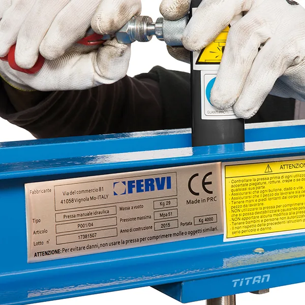 Hydraulic press FERVI P001-04, 4 ton capacity, 125mm stroke thumbnail 2