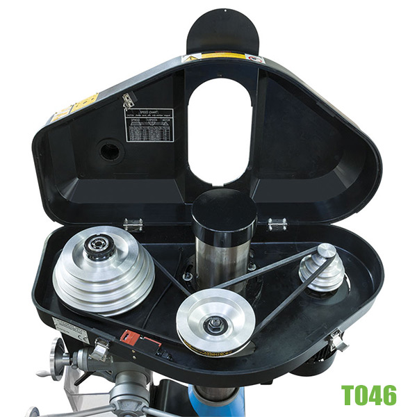 chi tiết động cơ máy phay T046