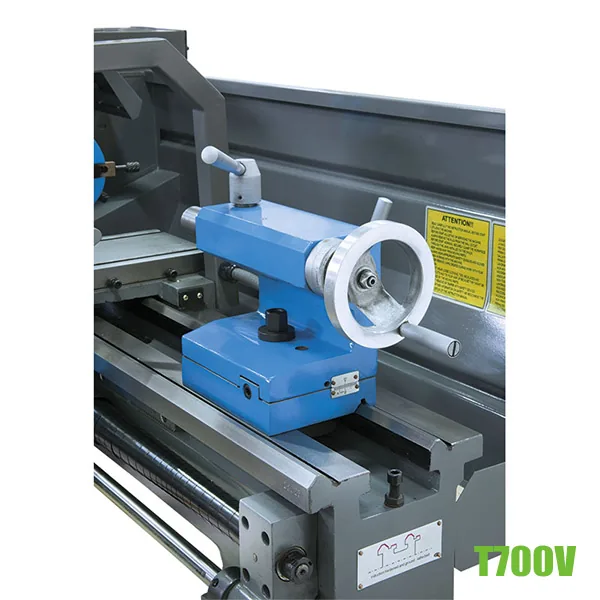 Máy tiện vạn năng T700V chiều dài phôi max 700mm, mâm cặp ∅125mm thumbnail 4