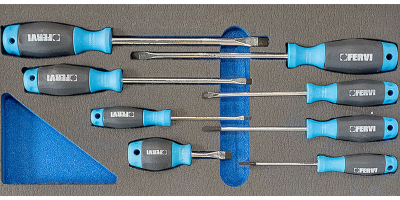 Bộ tô vít 2 cạnh 8 chi tiết được đựng trong khuôn mút xốp