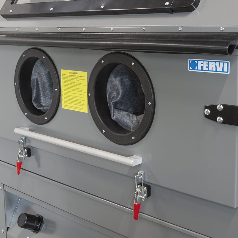 Tủ phun cát áp suất với 2 bộ thu bụi thumbnail 5