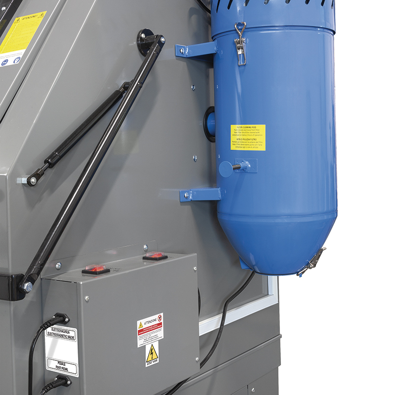 Tủ phun cát áp suất với 2 bộ thu bụi thumbnail 6